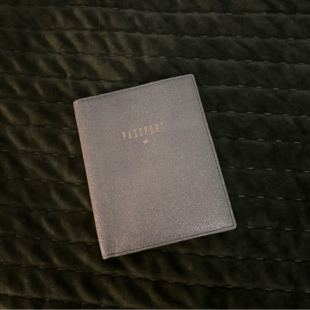 Fossil Passport Holder